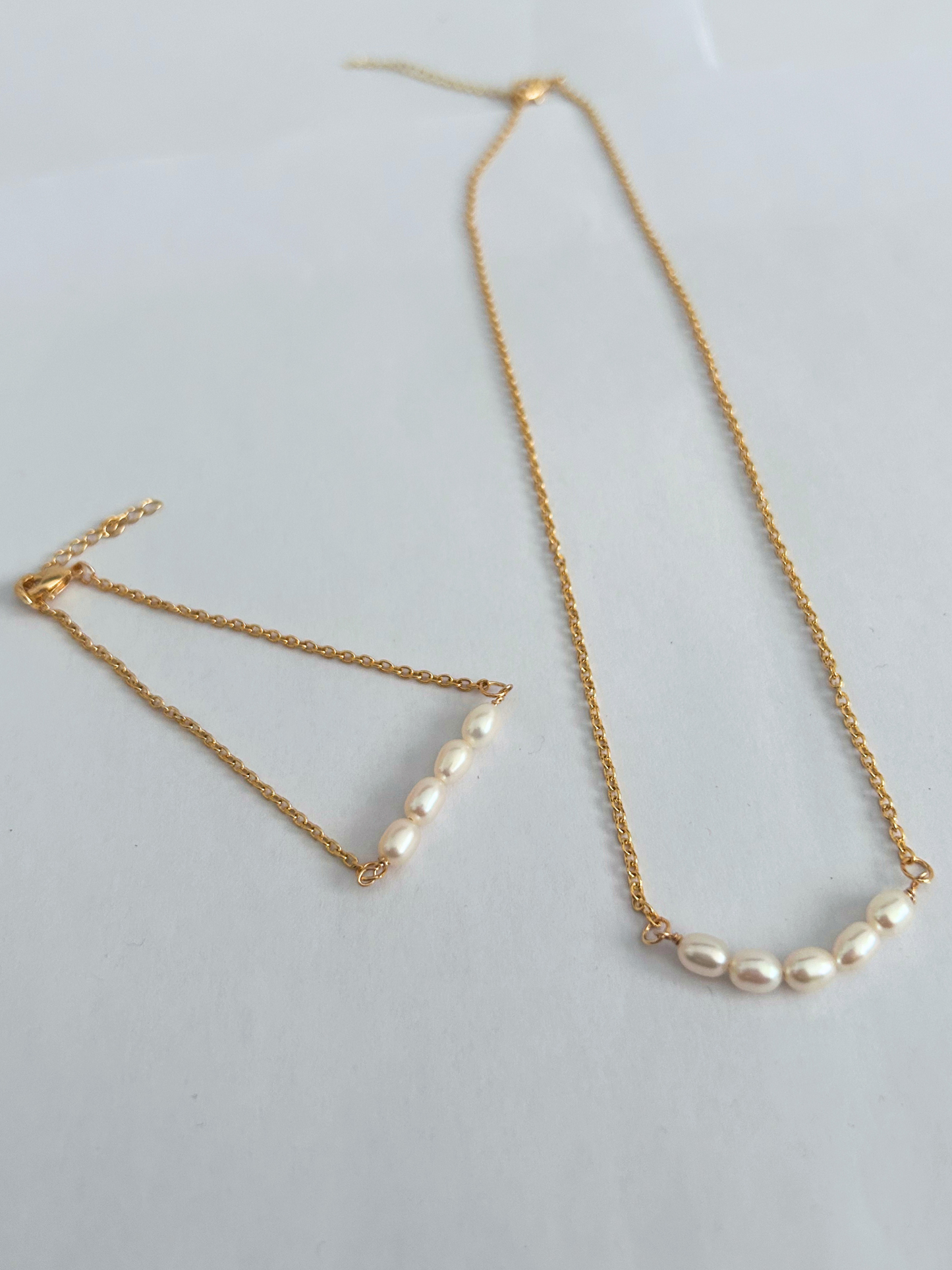 PEARLS necklace